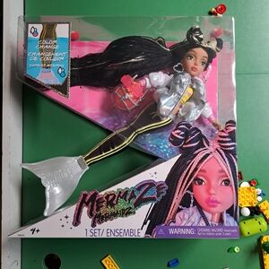 Mermaze doll